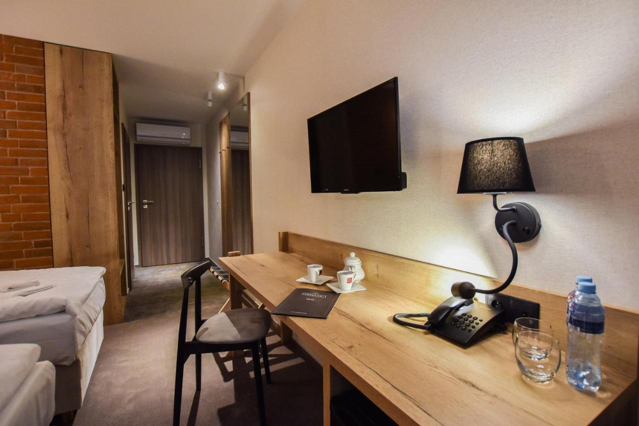 Strzelnica Hotel I Restauracja Старогард-Гданьский Экстерьер фото