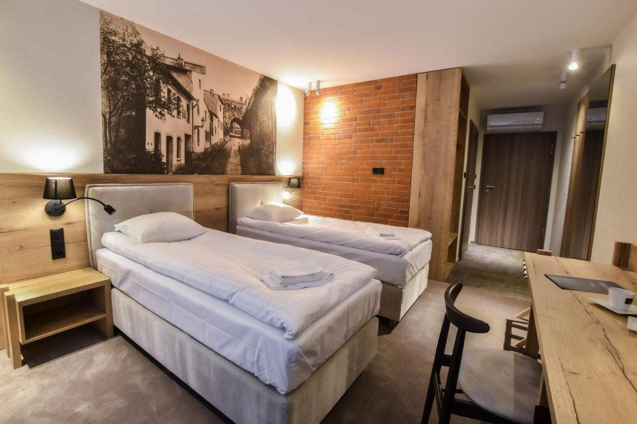 Strzelnica Hotel I Restauracja Старогард-Гданьский Экстерьер фото