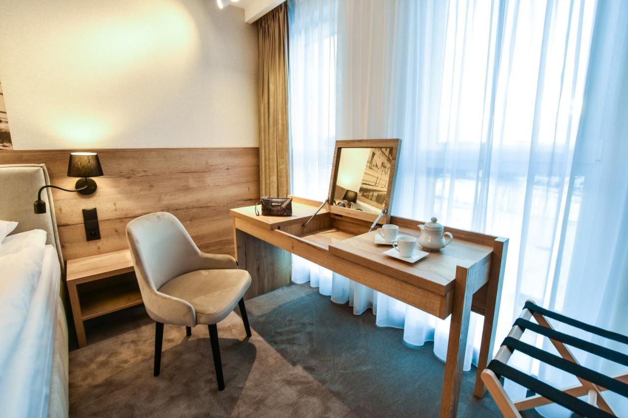 Strzelnica Hotel I Restauracja Старогард-Гданьский Экстерьер фото